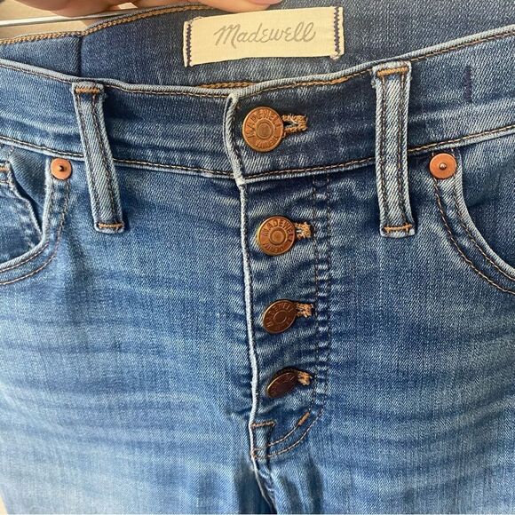 Madewell 10-Inch High Waist Button Front Crop Skinny Jeans - Picture 6 of 15